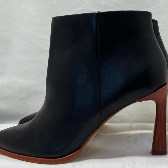 Vince Camuto Women's Pezlee Island Stiletto Black Leather Booties Size 10M - Picture 5 of 12